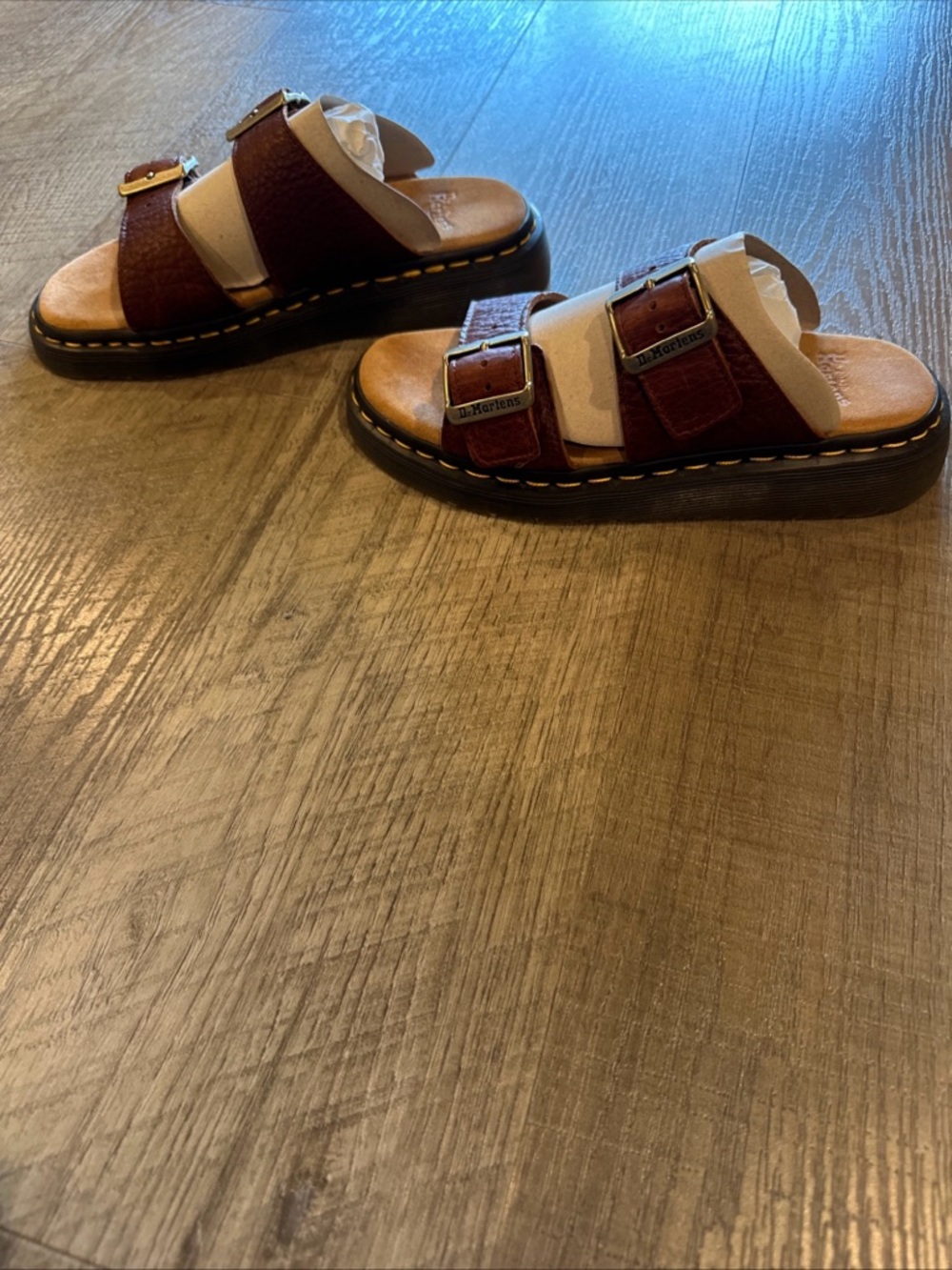 Dr.Marten’s Unisex Josef Cashew Sandals Women’s size 7 - Men’s size 6 - Picture 2 of 8